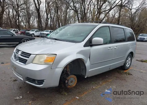 2010 Dodge Grand Caravan Sxt z USA, uszkodzony, nr VIN 2D4RN5D10AR443588